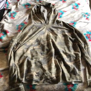 Nanamacs boutique camo cross back hoodie